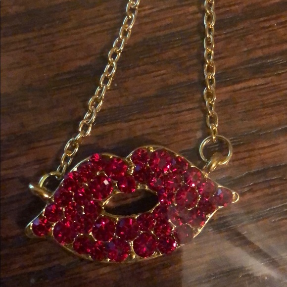 Red Rhinestone Lips absolutely divine and shine - Picture 7 of 7